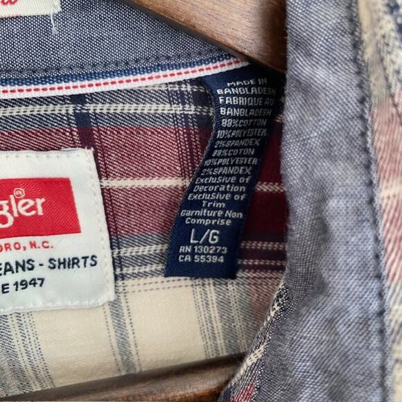 Wrangler Flex for Comfort Burgundy Plaid Button Up - Large - Picture 6 of 6